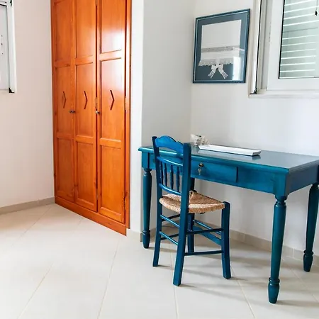 Ficus Traditional * קפלוס