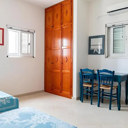Ficus Traditional מלון קפלוס